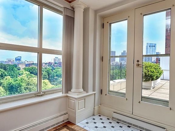 3rd image of 300 Boylston St Unit 1002