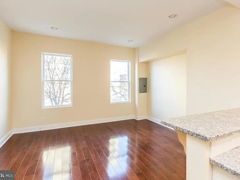 1415 N Lawrence St #2 — Photo 16