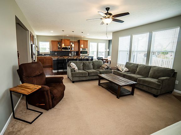 5th image of 7832 Gray Eagle Dr