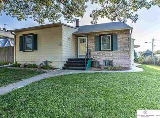 4837 S 48th St, Omaha, NE 68117