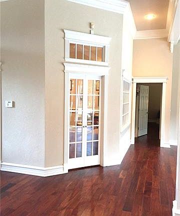 4th image of 1077 Oak Bend Dr
