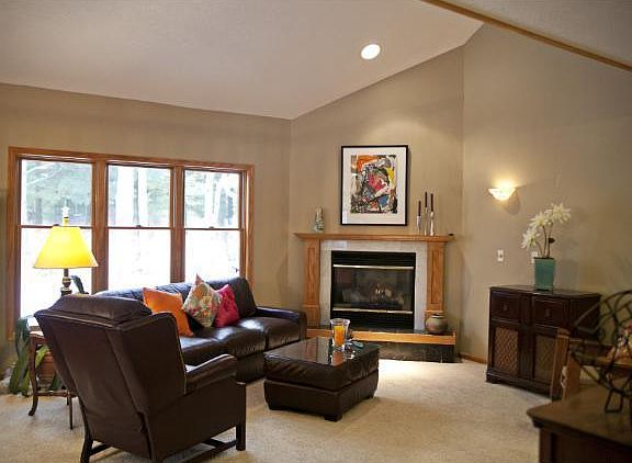4th image of 1773 Saint Andrews Pl #9