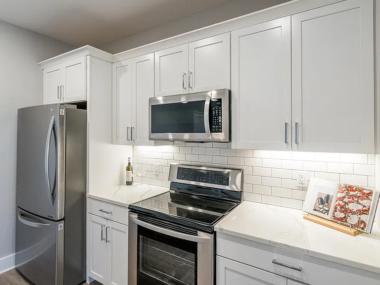 783 Kings Hwy E — Photo 5