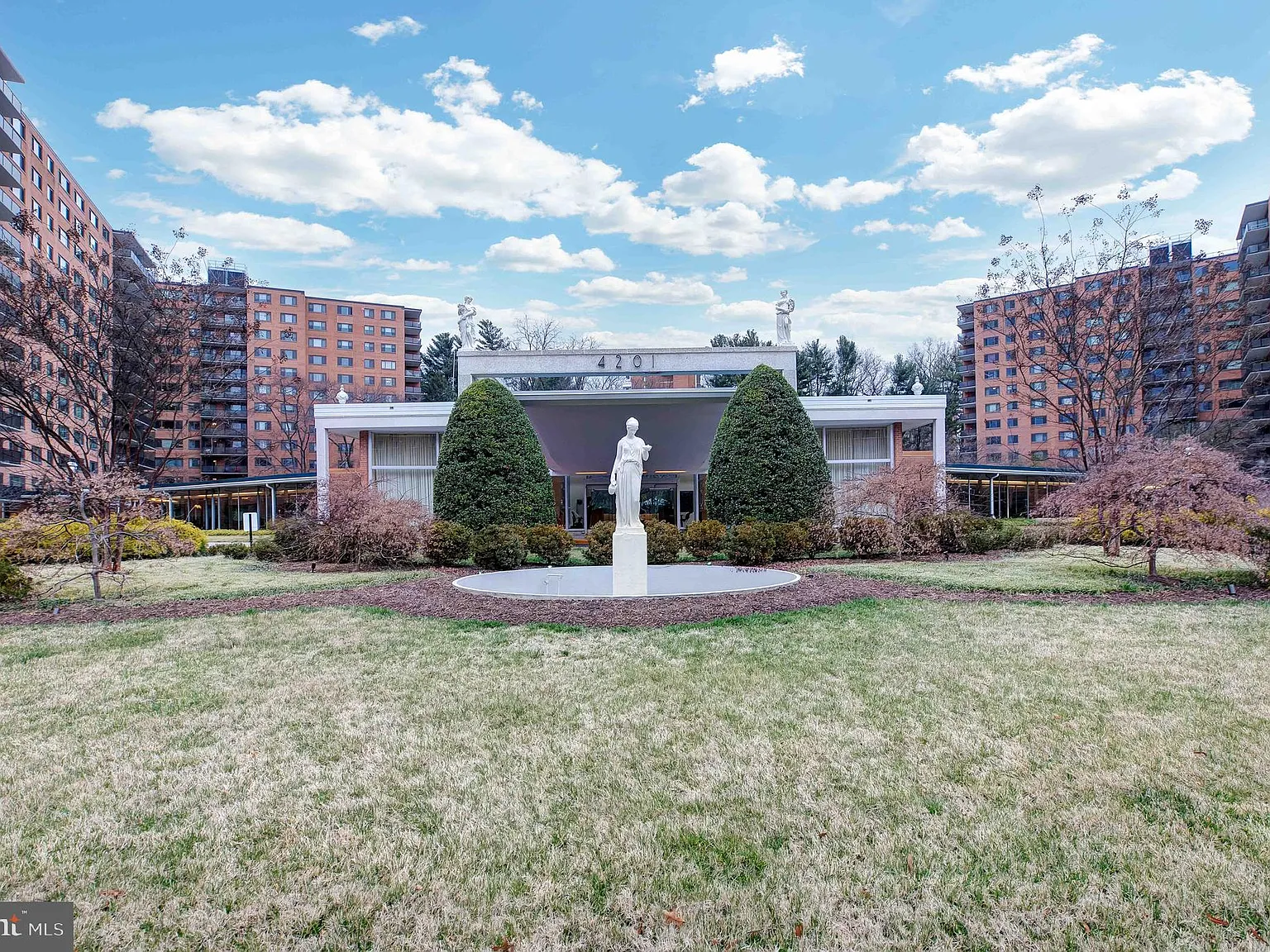 Wesley Heights — Photo 1