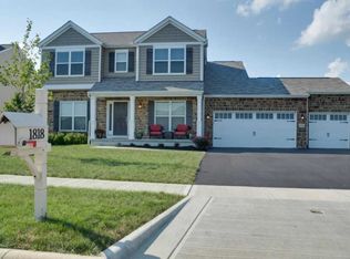 1818 Stargrass Ave, Grove City, OH 43123