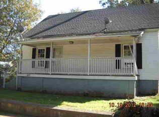 659 Round St, Woodruff, SC 29388