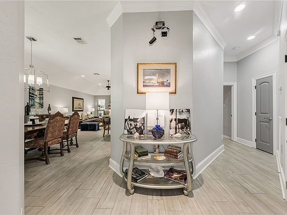 2nd image of 1752 Twin Pond Cir