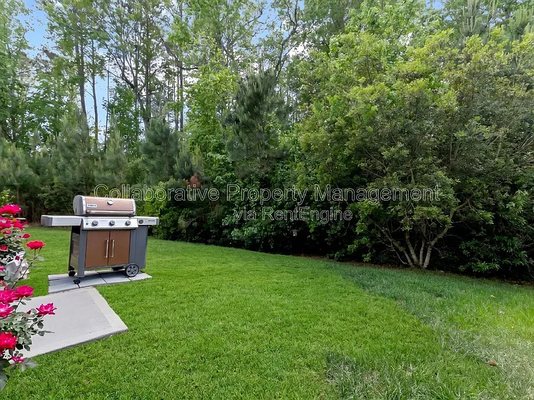 376 Brennan Dr — Photo 22