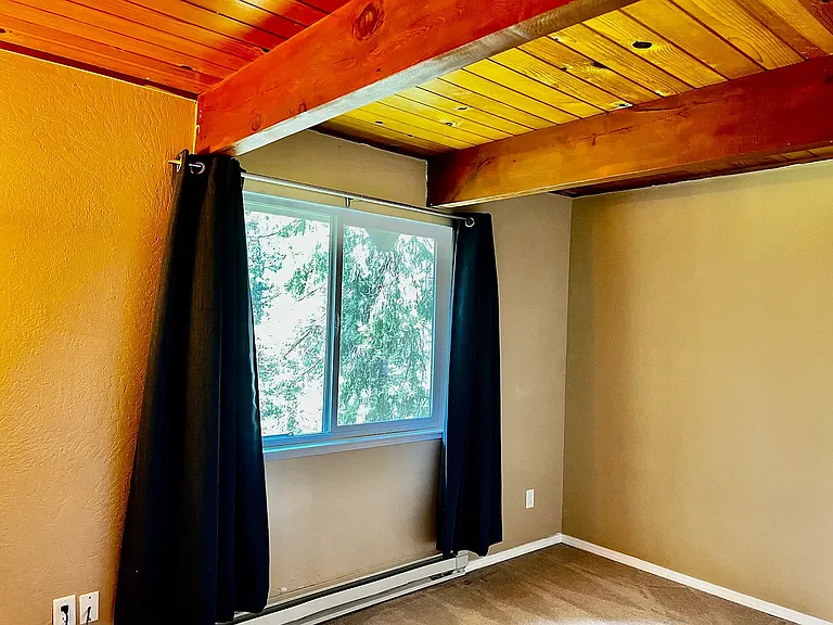 22400 Broken Bough Ln — Photo 14
