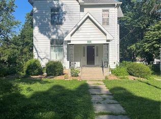 415 S 2nd St, Clinton, MO 64735