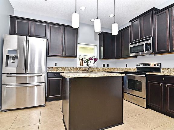 5th image of 6814 Point Hancock Dr