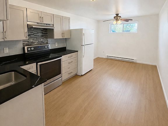 3rd image of 505 Kingwood St #C