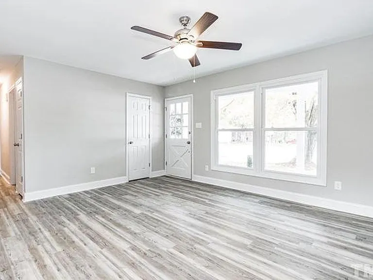 3113 Idlewood Village Dr — Photo 3