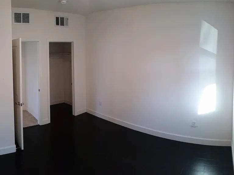 1765 Lee Way — Photo 6
