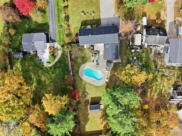 32 Mousam Ridge Road, Kennebunk, ME 04043