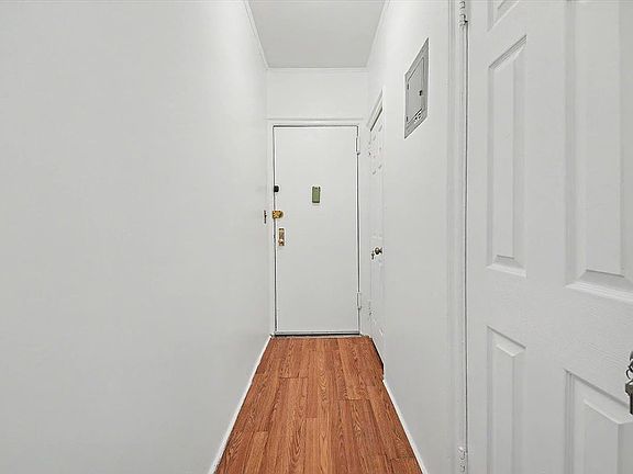2nd image of 1045 Anderson Ave APT 3D