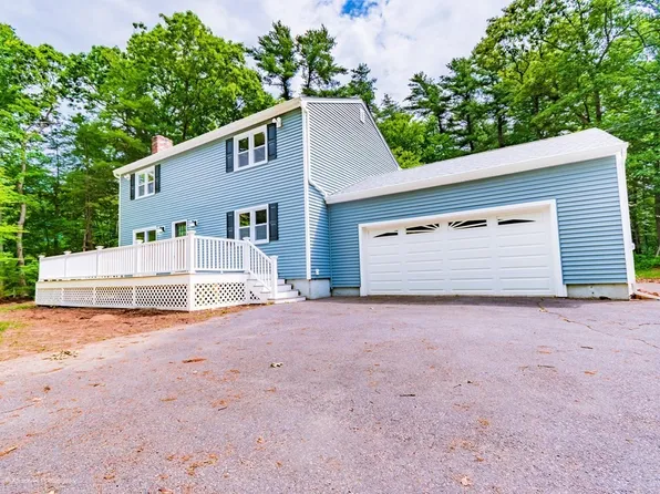 15 Town Landing Rd, Berkley, MA 02779