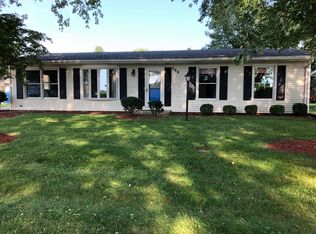 306 Carrie Ln, Chatham, IL 62629