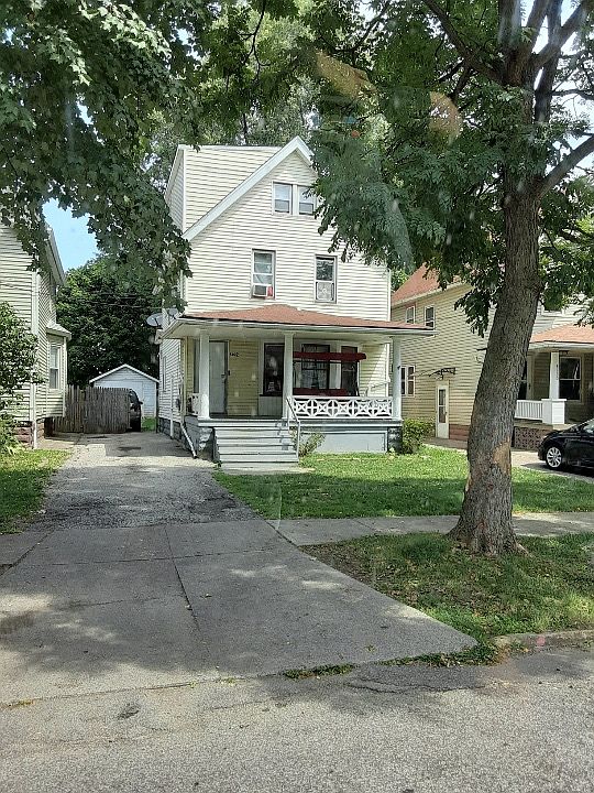 1st image of 4202 Mapledale Ave