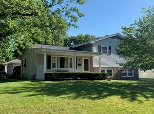 810 Bryan St, Normal, IL 61761