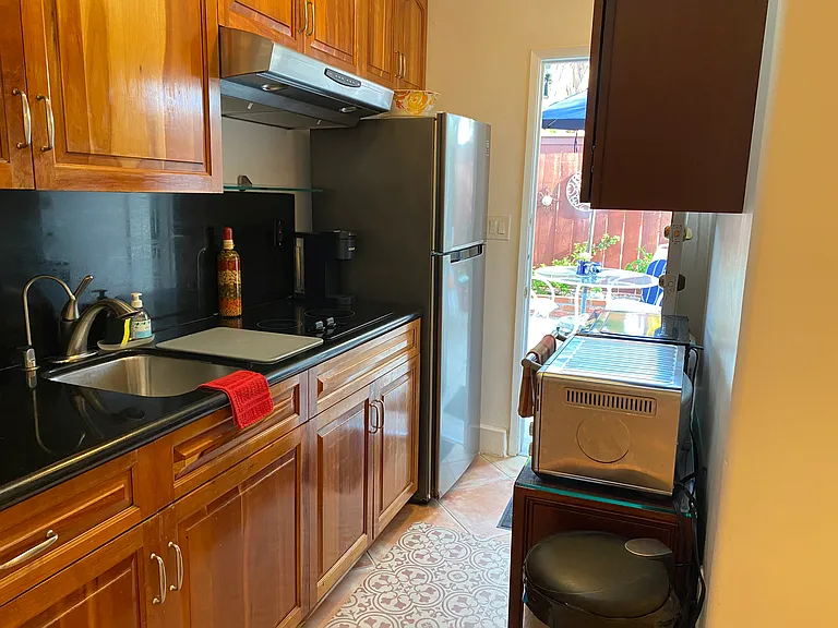 2921 Renault St — Photo 20