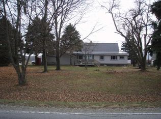 716 E Galbraith Line Rd, Melvin, MI 48454