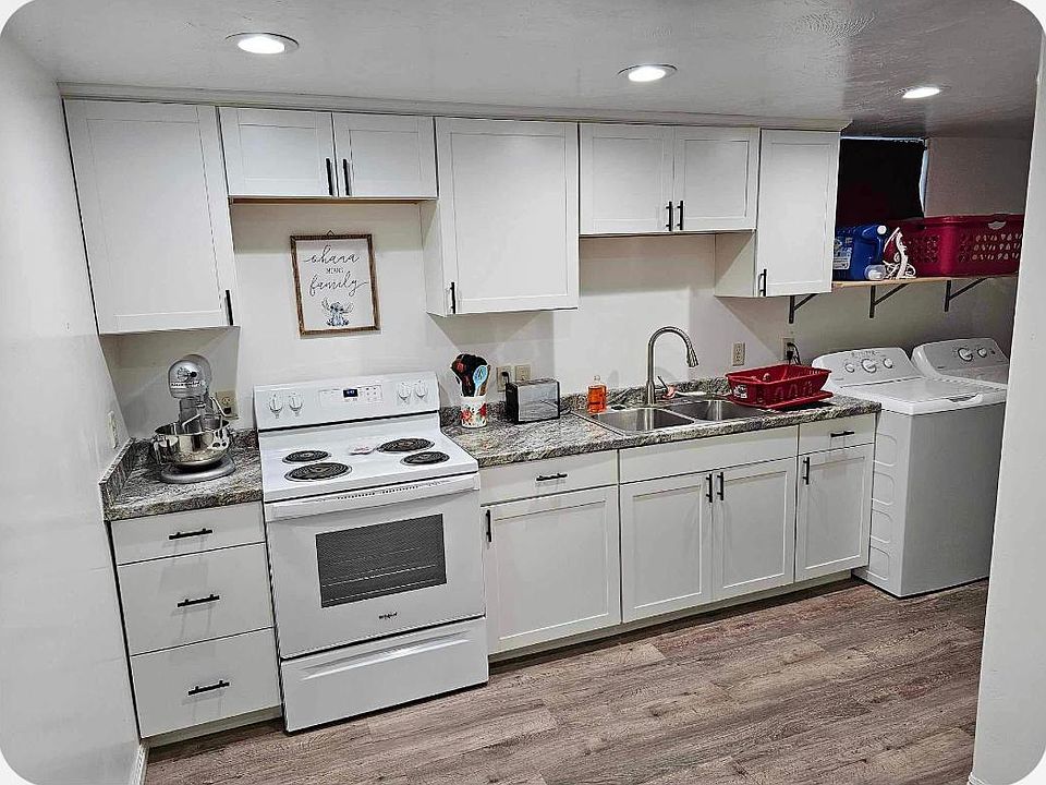 Kitchen
Kitchen also has a walkin pantry