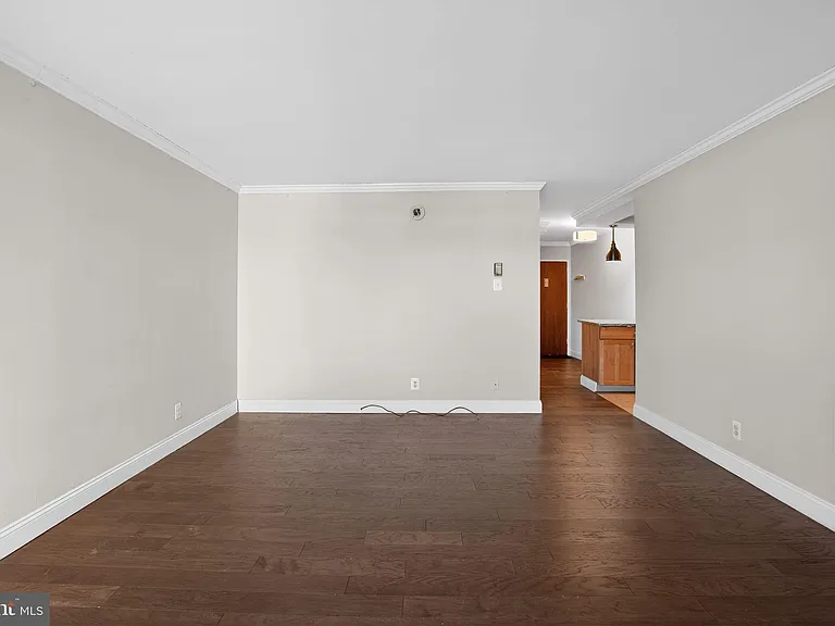 4th St SW — Photo 8