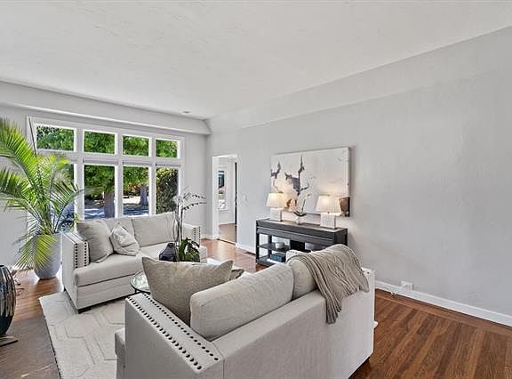 3rd image of 2218 Hale Dr