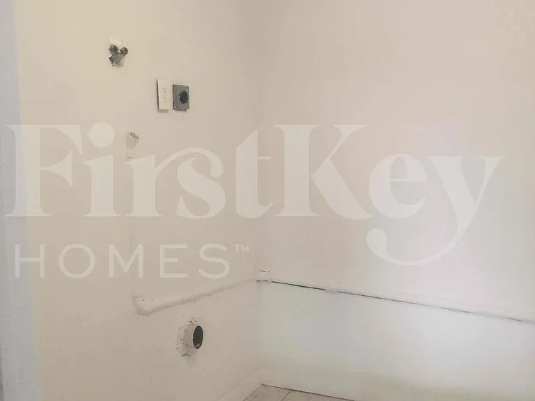 19742 Carolina Cir — Photo 8