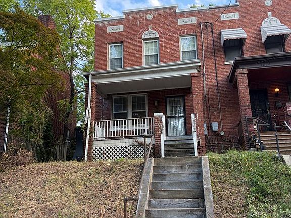 2nd image of 2026 Hamlin St NE