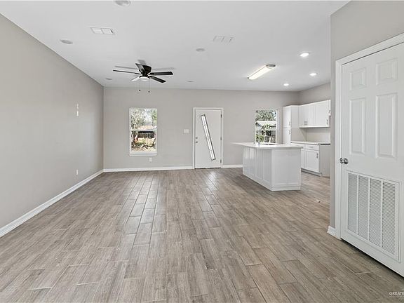 4th image of 1511 Pine St
