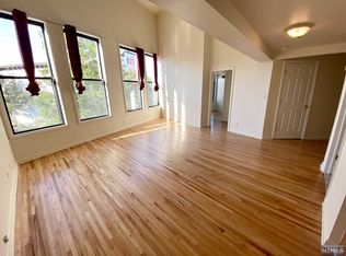 9 Park Ave, Rutherford, NJ 07070