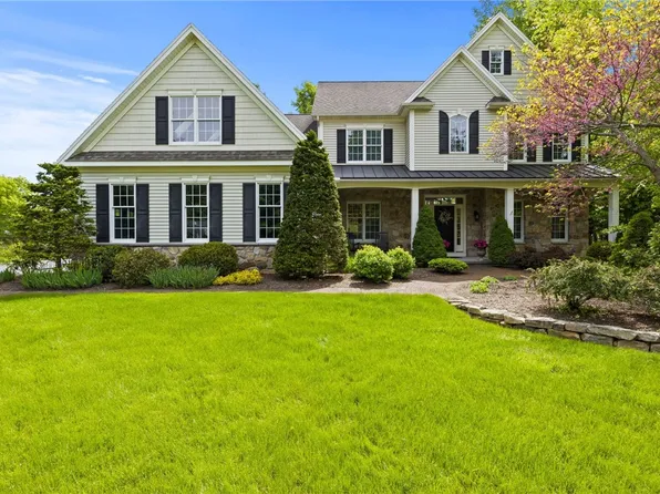 1482 Bushwood Cir, Webster, NY 14580