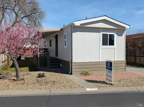 122 Burgundy Circle, Yountville, CA 94599