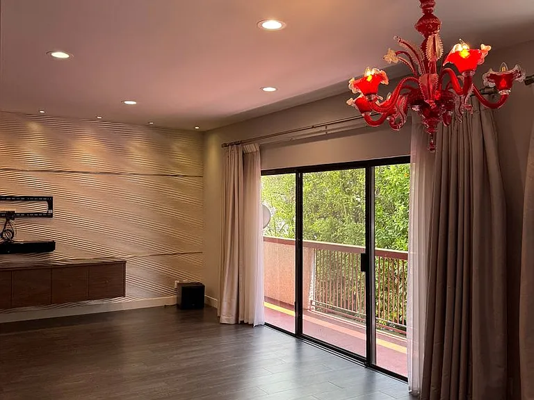 12540 Burbank Blvd #103 — Photo 7