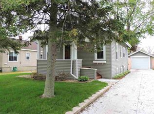 125 W 19th Ave, Oshkosh, WI 54902