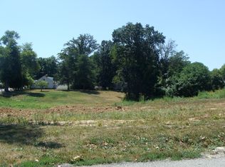 2728 Saint Ambrose Dr, Godfrey, IL 62035