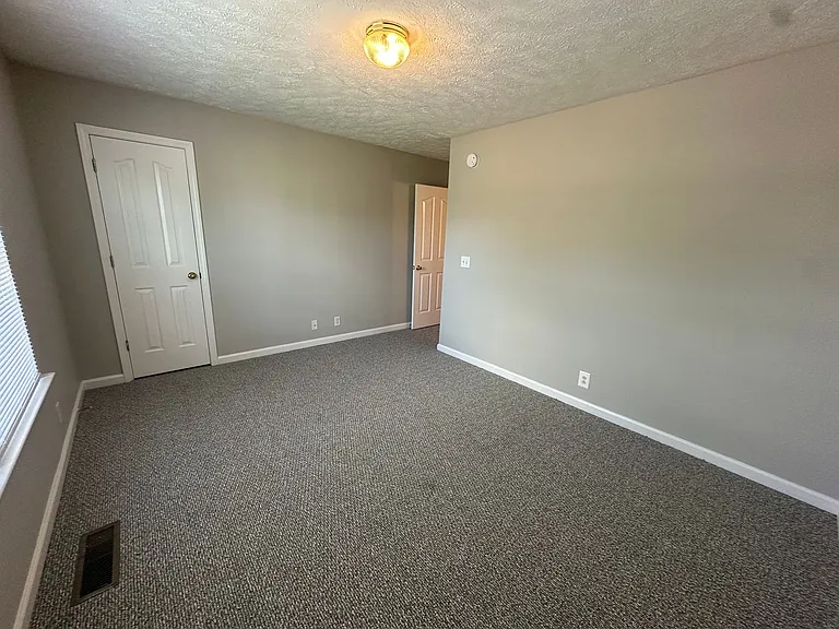2442 Willowbrook Dr — Photo 8