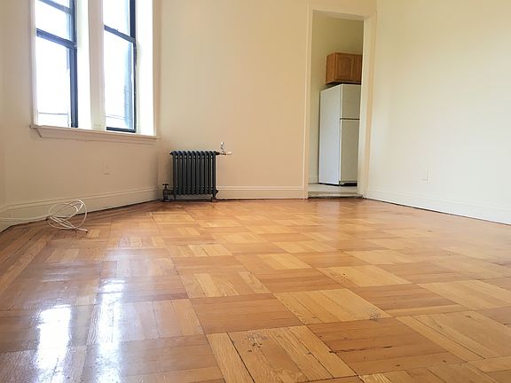 3rd image of 2522 Bedford Ave APT 4F