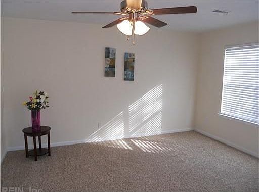 3rd image of 3732 Woodmere Dr
