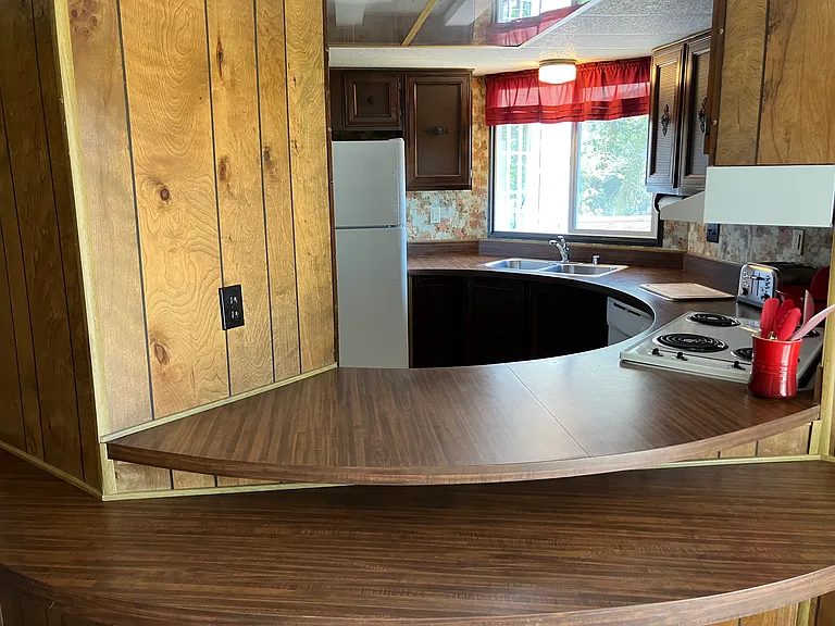 4030 State Route 105 — Photo 12