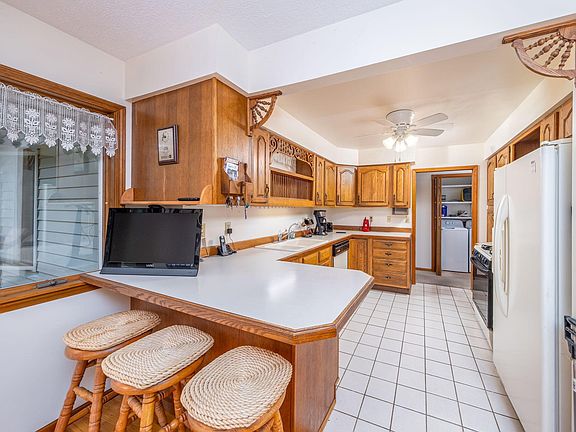 4th image of 616 N Lincoln Ave
