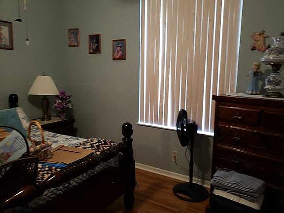 3rd image of 2509 SE Mariposa Ave
