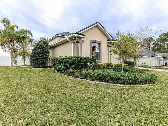 3rd image of 173 Cacique Dr