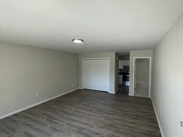 547 Naugatuck Ave #A, Milford, CT 06460