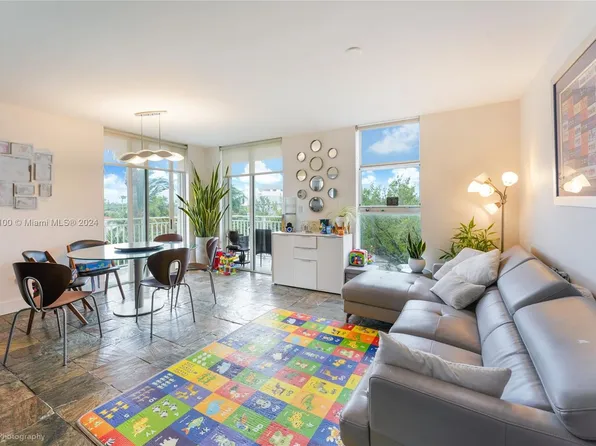 16590 NE 26th Ave APT 402, North Miami Beach, FL 33160