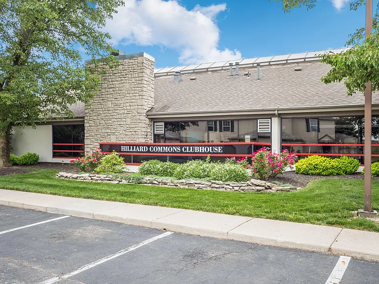 1807 Hobbes Dr — Photo 33