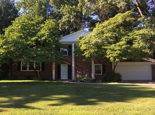 2184 Greenbriar Rd, Springfield, IL 62704