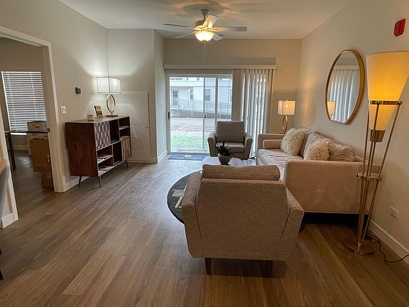 3rd image of 8960 Archer Ave #2N